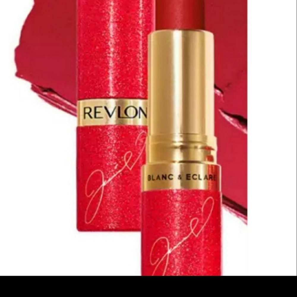 FREE 🔥🆕️Revlon Lipstick